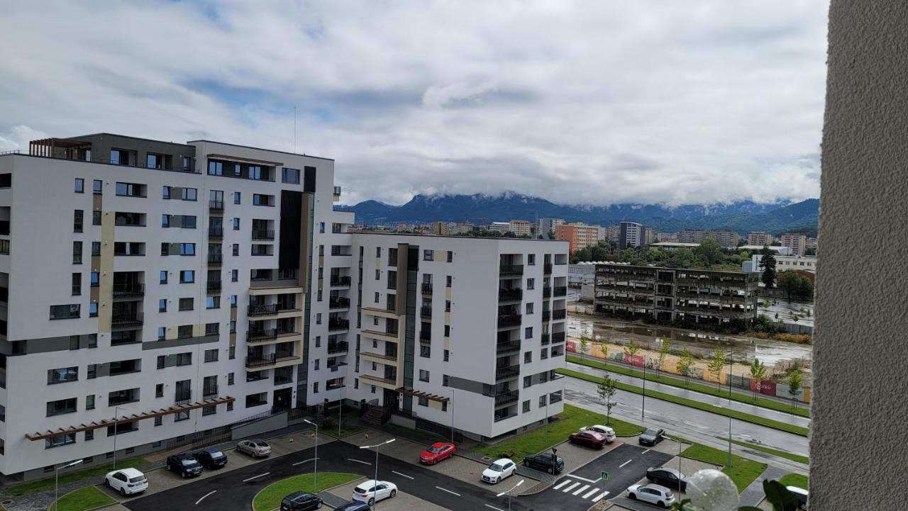 Mei Blue Brasov Luaran gambar